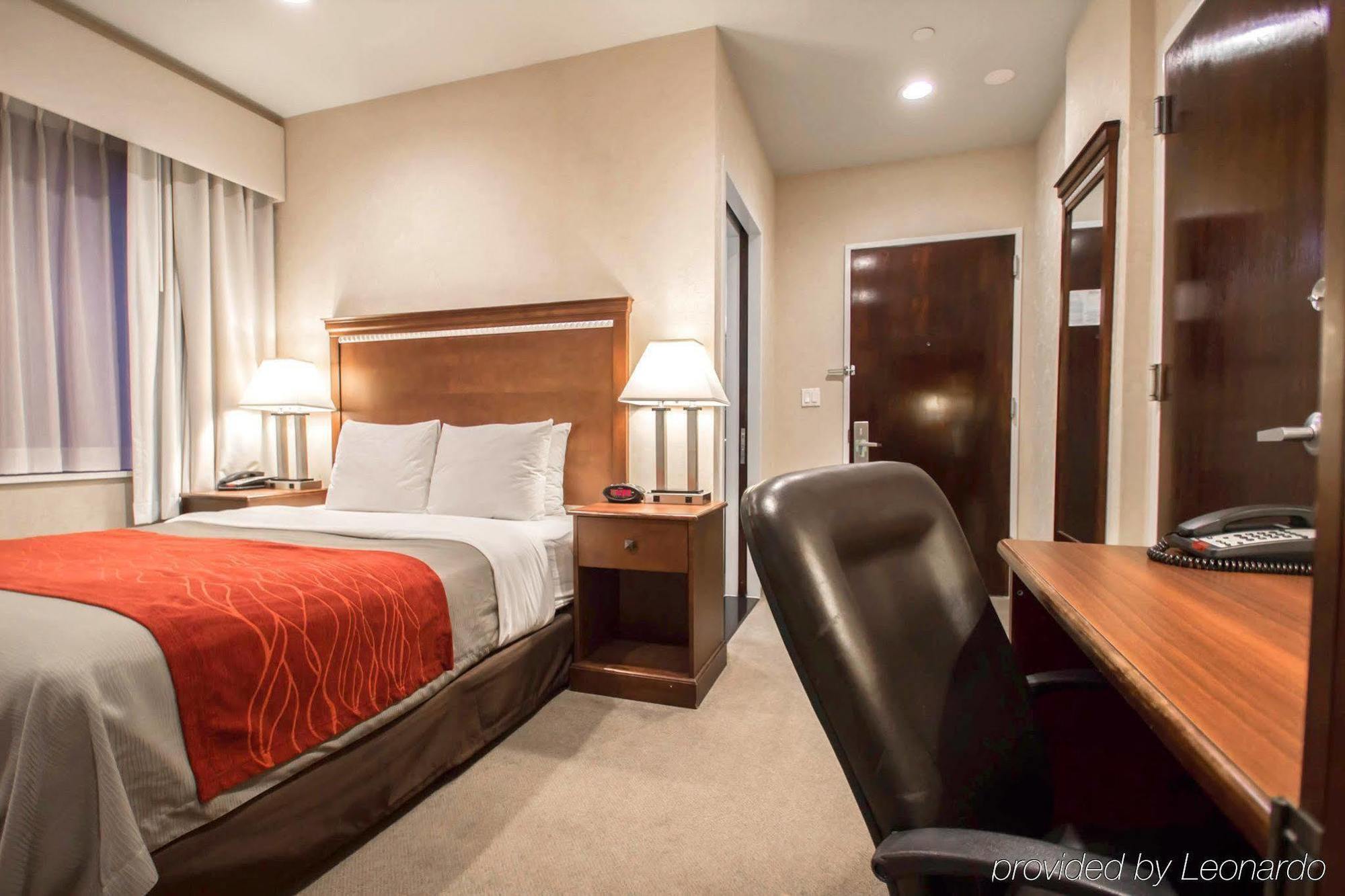 Hotel Comfort Manhattan Bridge