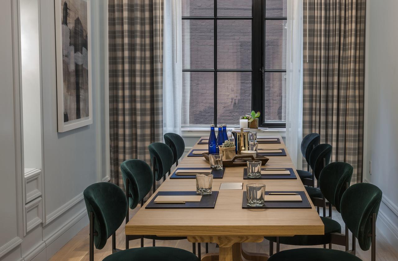 Merrion Row And Public House 4*
