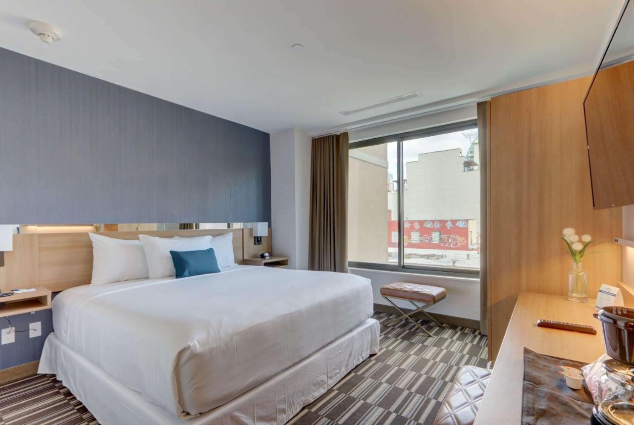 Microtel By Wyndham Long Island