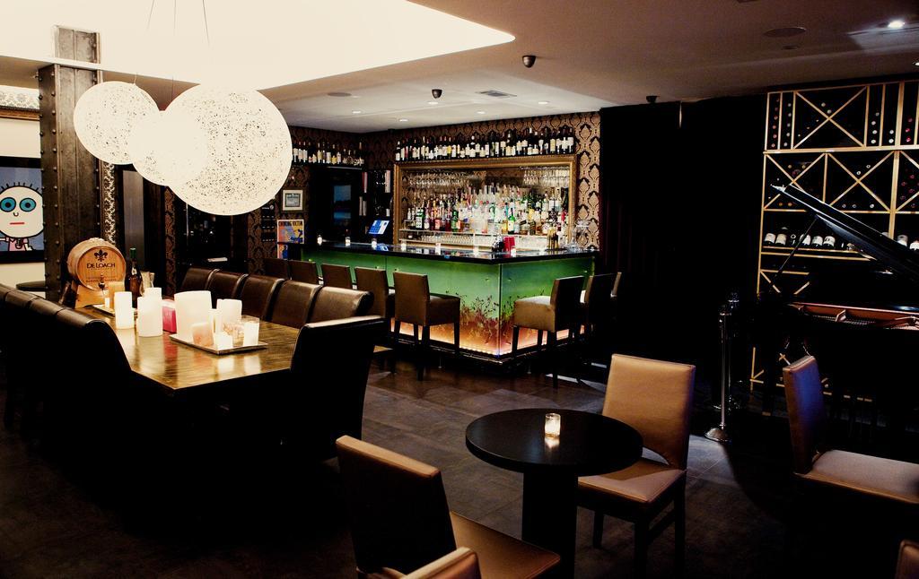 Hotel Stanford