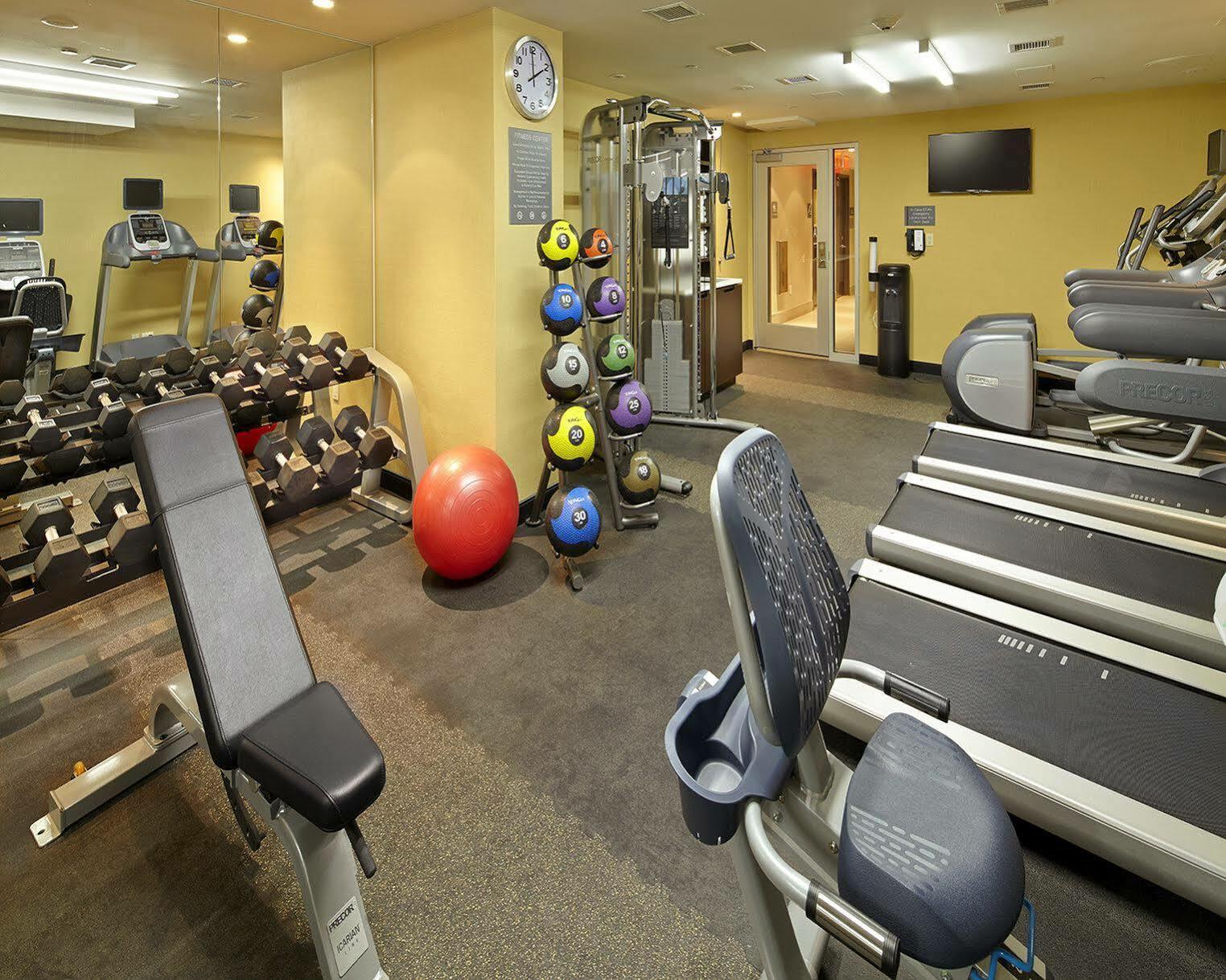Hotel Cambria - Chelsea 4*