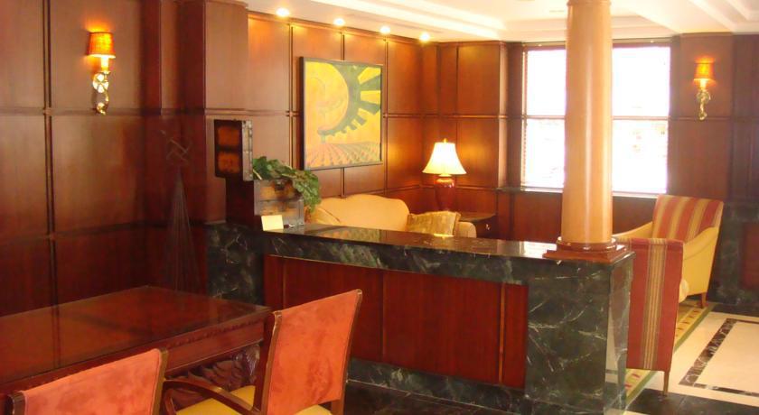Hotel The Skyline