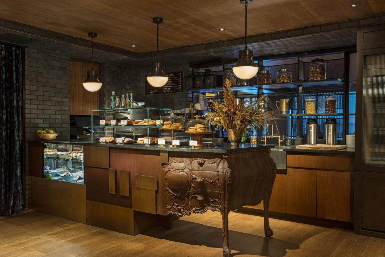 Moxy Nyc East Village Hotel New York