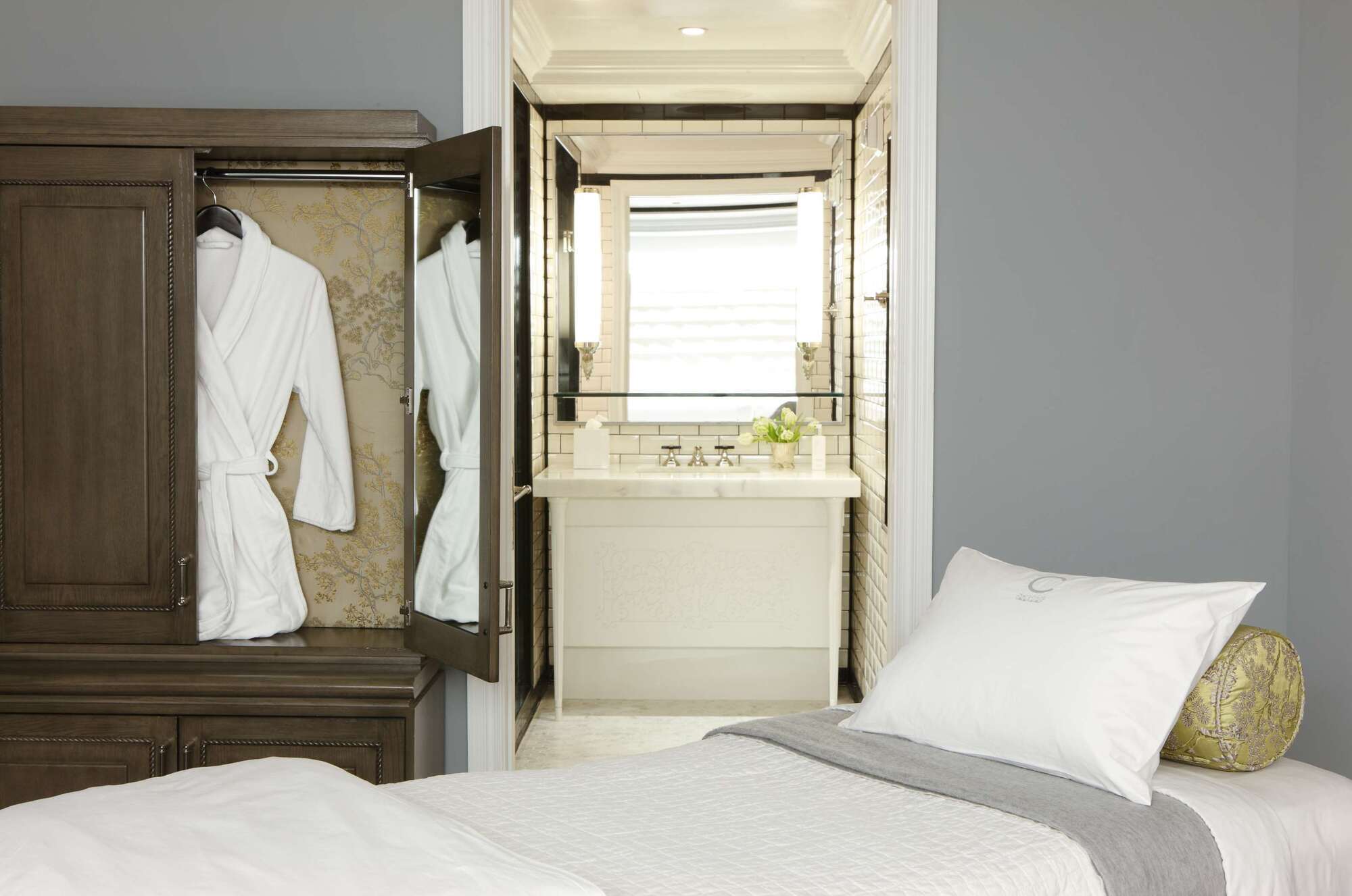 Hotel The Surrey New York