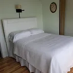 Harbor House Bed And Breakfast