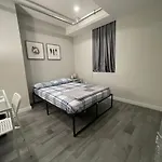 Manhattan New York City Rooms