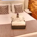 Chelsea Inn (Adults Only)