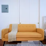 24-17 Renovated Studio Prime Location Wd
