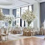 The Wall Street Hotel