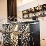 Nu Hotel