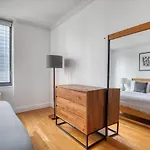 Midtown 1Br W Water Views Indoor Pool Nyc-36