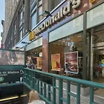 Mid Town East Street Apartments Next To Times Square