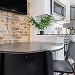 Explore Hudson Yards At Aesthetic Prime 2Bd Apartmnet