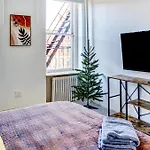 Heavenly Suites In Perfect Location Of Hell Kitchen