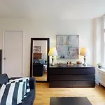 Cozy Place In Midtown Nyc