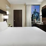 Hilton Garden Inn New York/Times Square Central