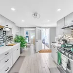 3 Bedroom Duplex W Large Backyard