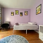 Lavender Queen Room Bright & Peaceful Stay In Central Harlem