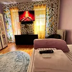 Lavender Queen Room Bright & Peaceful Stay In Central Harlem
