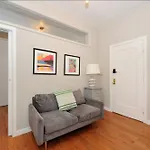 Urban Sunshine Cozy 1-Bedroom In Nycs Heart