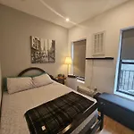 Modern 1-Bedroom In Manhattan-New York, Ny