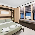 Beautiful Apt Near Times Square With Gym & Patio
