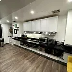 1-Bedroom Apartment At The Mansfield Midtown