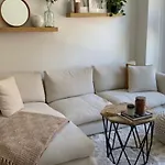 Cozy Nyc Urban Stay