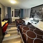 Super 8 By Wyndham Brooklyn Fulton Street Broadway Junction