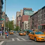 Mid Town East Street Apartments Next To Times Square