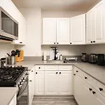 Beautiful Modern Downtown Brooklyn Studio W Elevator