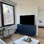 Hudson Sky Line Manhattan 2 Bedrooms Apartament Best Location