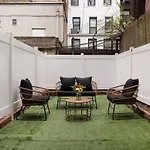 317-1D New 2Br Duplex Wd Private Backyard