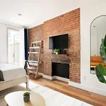 24-4 New Private Terrace W&D Apt Prime Gramercy