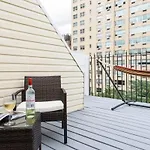 1597-Phs New 1Br-2Bath Ph Duplex Outdoor Deck