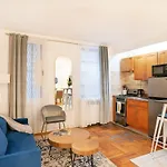 105-1G Studio In Park Ave Location
