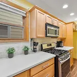 Cozy Urban Escape I Near Nyc