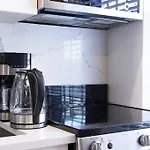 69-3D Holiday Charm Prime Lower East Side Brand New 1Br