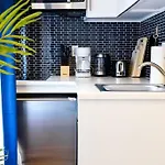 69-3C Stylish Lower East Side 1Br Apt