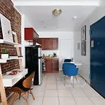 501-2Fw Gorgeous Upper East Side Studio