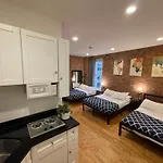 Nest Apartment Herald Square Studio #8