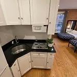 Nest Apartment Herald Square Studio #8