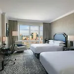 Sheraton Laguardia East Hotel