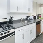 Un Apartments