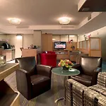 Club Quarters Hotel, The Jewel At Rockefeller Center