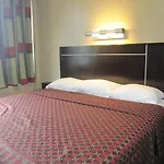 Super Lake Hotel