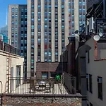 The Hotel At Fifth Avenue