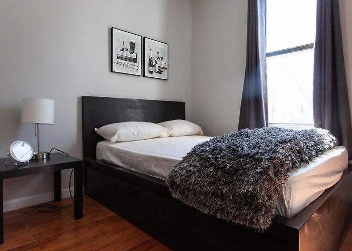 Manhattan New York City Rooms
