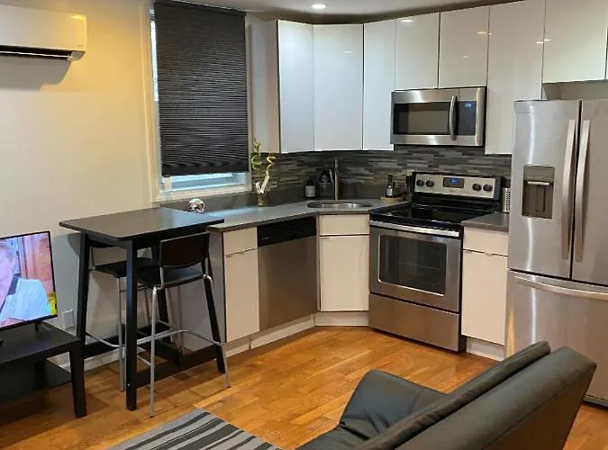 2 Bedroom Two Baths Newly Renovated Apartment