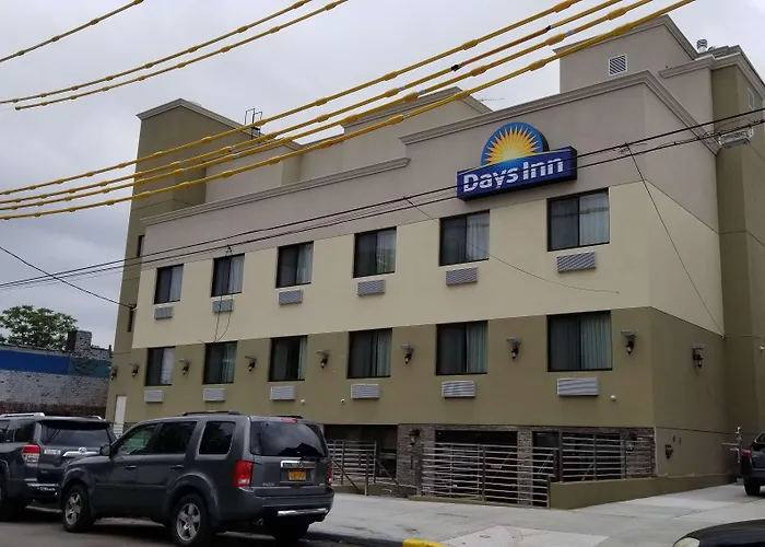 Days Inn By Wyndham Brooklyn Marine Park